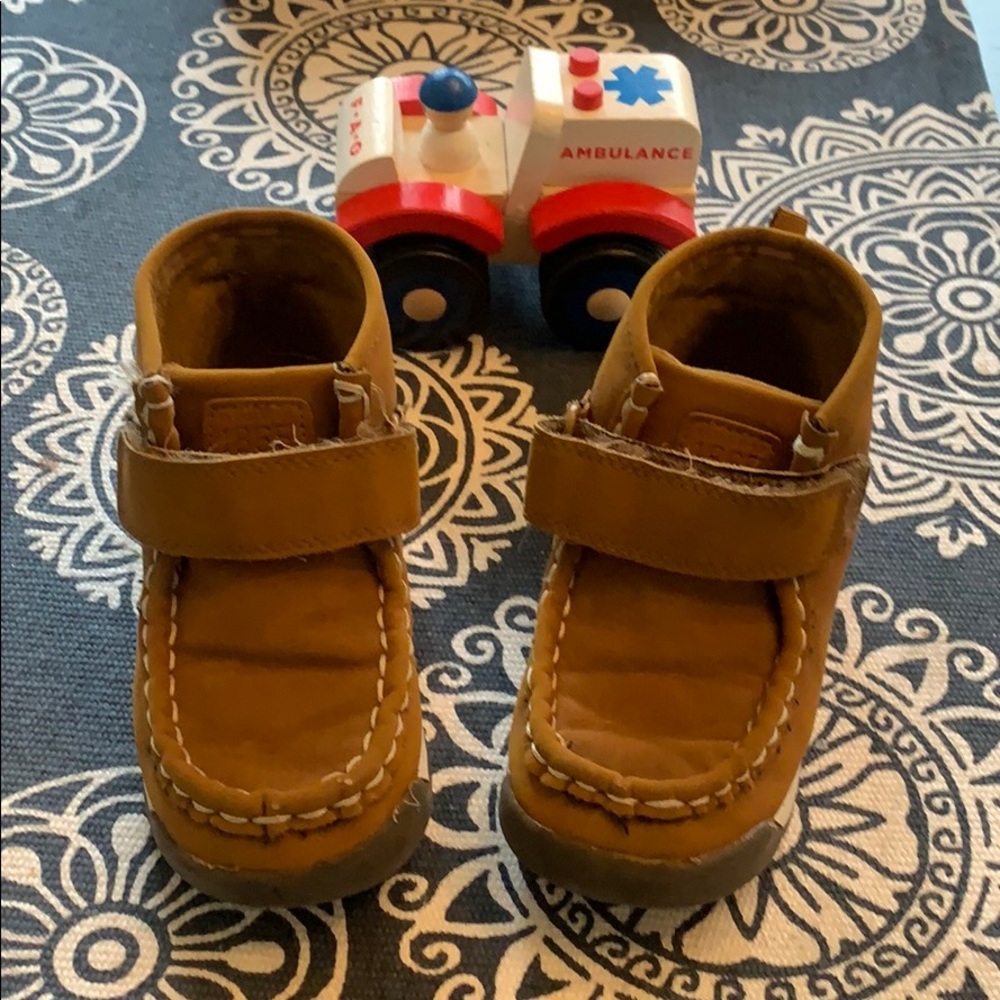 Carters boys brown boots